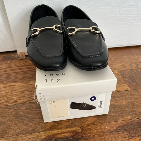 Black Leather Loafers with Gold Horse-bit Hardware - Picture 14 of 17